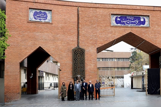 بازدید نوروزی معاون بهداشت و معاون فنی معاونت بهداشت دانشگاه علوم پزشکی تهران از مراکز تحت پوشش دانشگاه در شرایط جنگ تحمیلی 